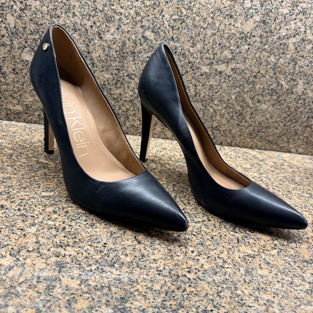 Calvin Klein Brady Pumps Shoes Womens Size 11 Black Leather Pointed Toe Heels